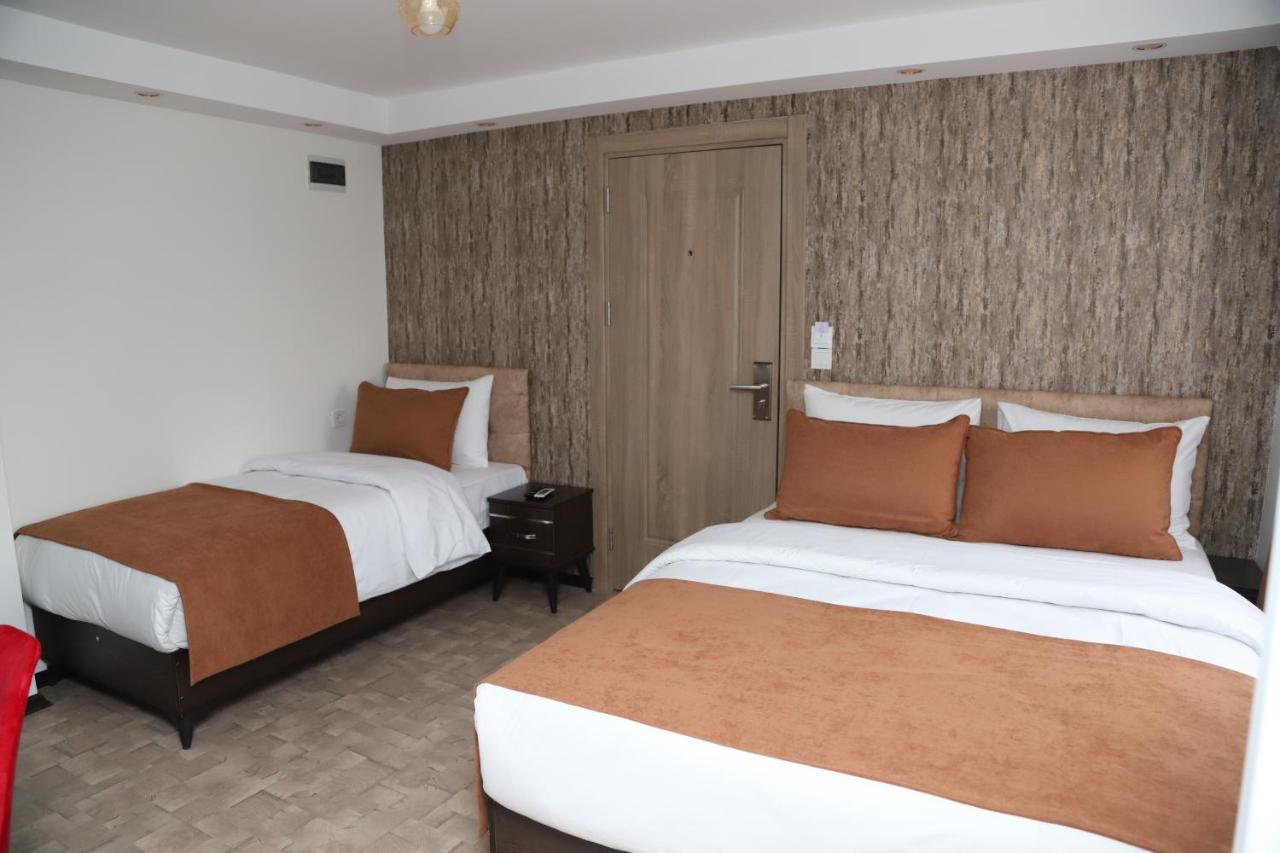 Global 2022 Otel
